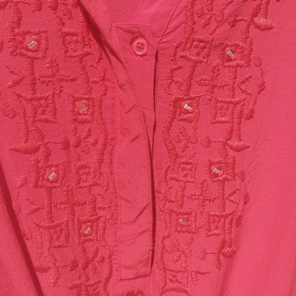 Chico's top red sz 2 (lg/12) roll tab tie front silver studs embroidery - Picture 5 of 10